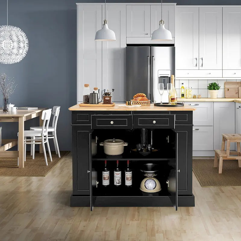 Grand îlot de cuisine avec bar de petit-déjeuner pliant, plateau en bois et étagères