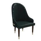 Chaise de salle à manger en cuir avec dossier ondulé et accents dorés Collection Elara